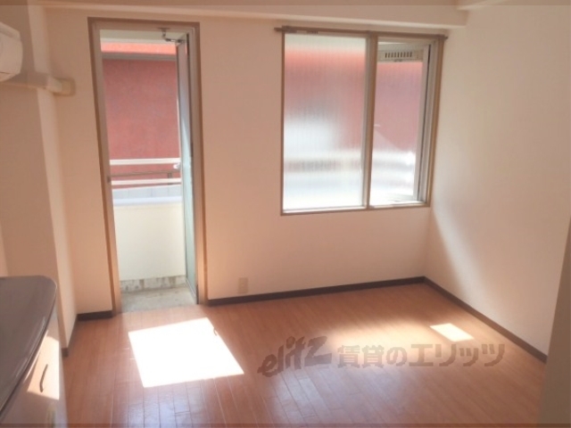 居室・リビング　居室