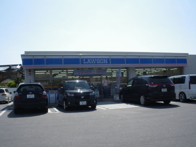 コンビニ　ローソン（コンビニ）まで700m