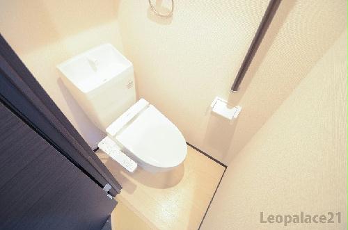 トイレ　備品や設備仕様は号室等により異なります現地をご確認下さい。