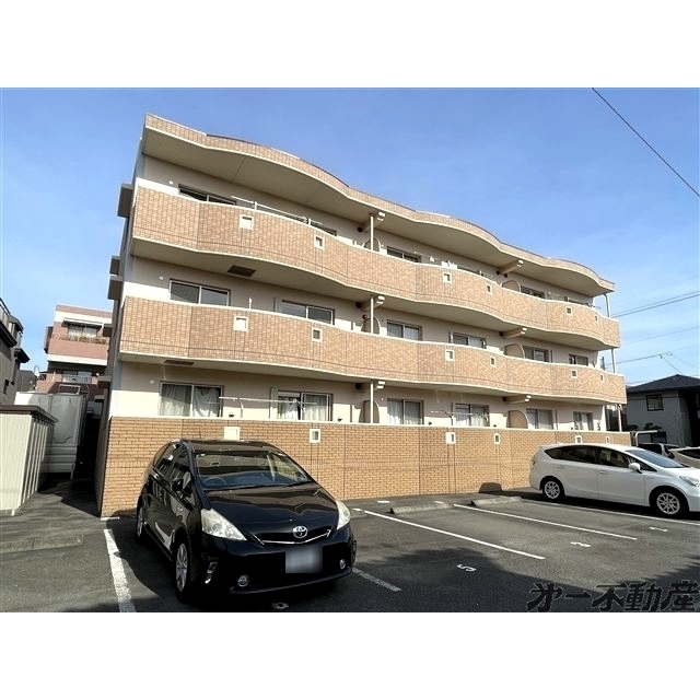 エントランス　建物外観