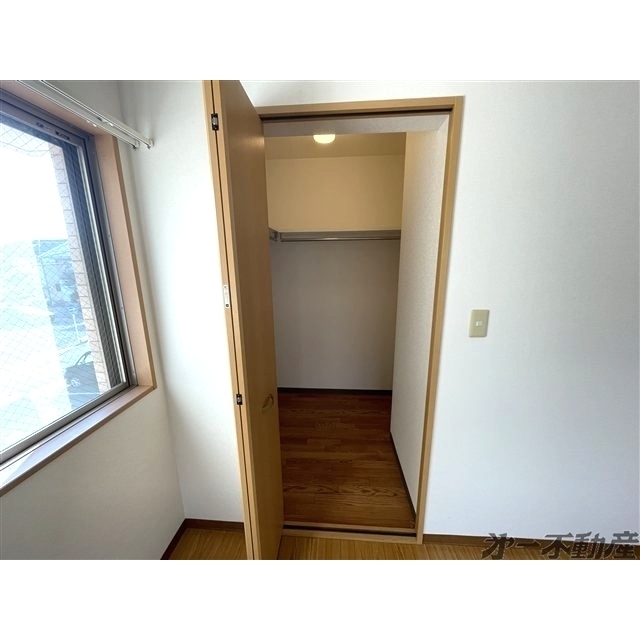 収納　ウォークインクローゼット