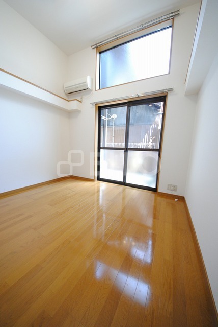 居室・リビング　写真は１０５号室