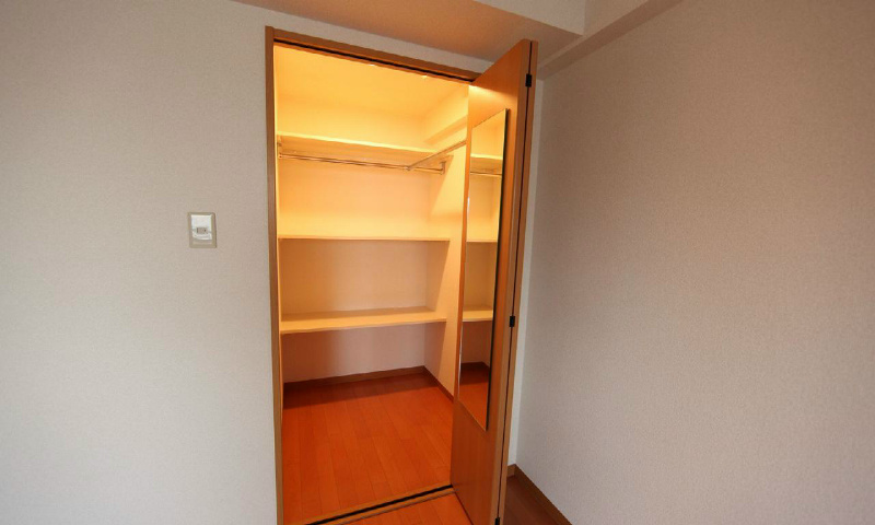 収納　ウォークインクローゼット　収納充実してます