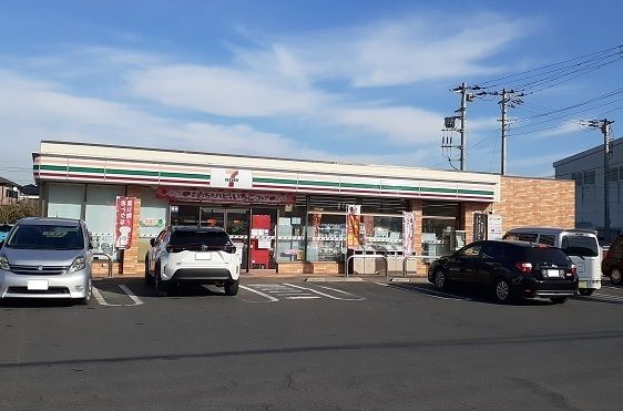 コンビニ　セブンイレブン館山那古海岸店（コンビニ）まで800m