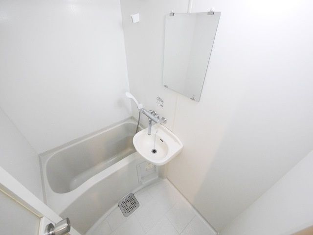 アルテーヌ新横浜の風呂写真