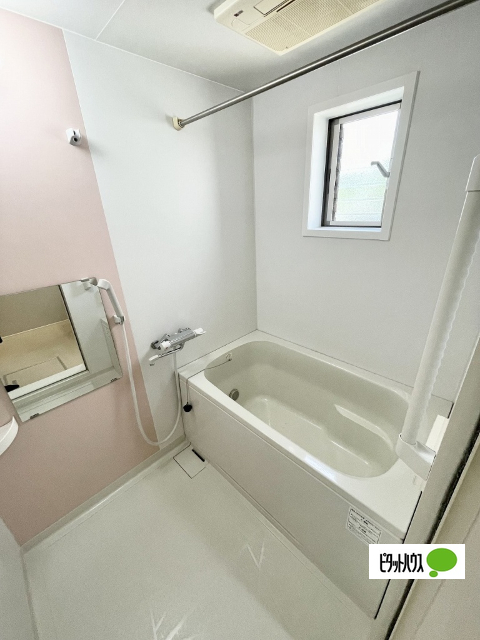 バス・シャワールーム　同物件別部屋