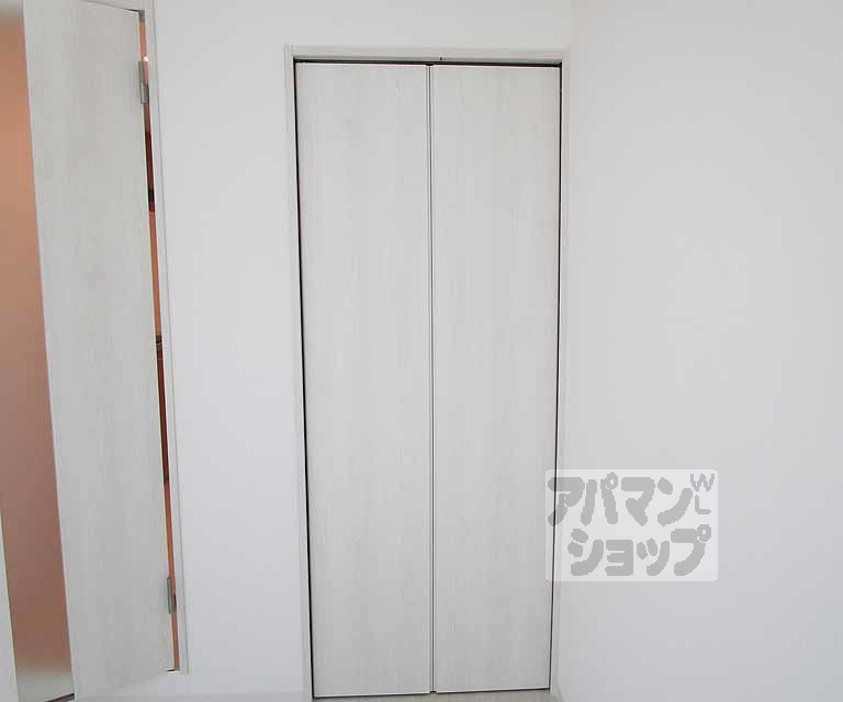 収納　２０３号室の写真です。