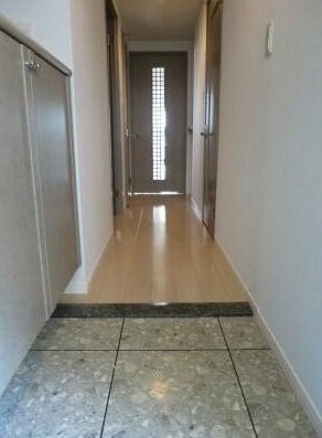 玄関　同タイプ別部屋のお写真です（仕様等が異なる場合が御座います）