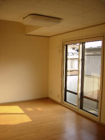 居室・リビング　同タイプの写真です。