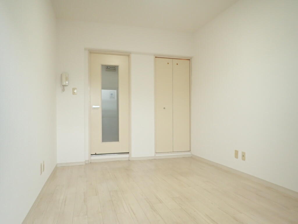 シャルマンフジ久米田参番館の内装写真