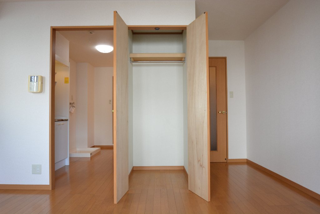 収納　クローゼット