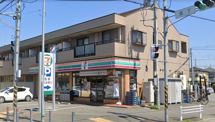 コンビニ　セブンイレブン（コンビニ）まで474m