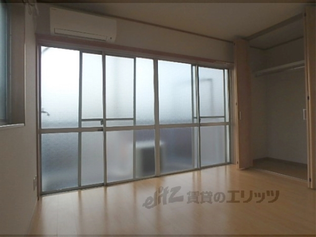 居室・リビング　洋室