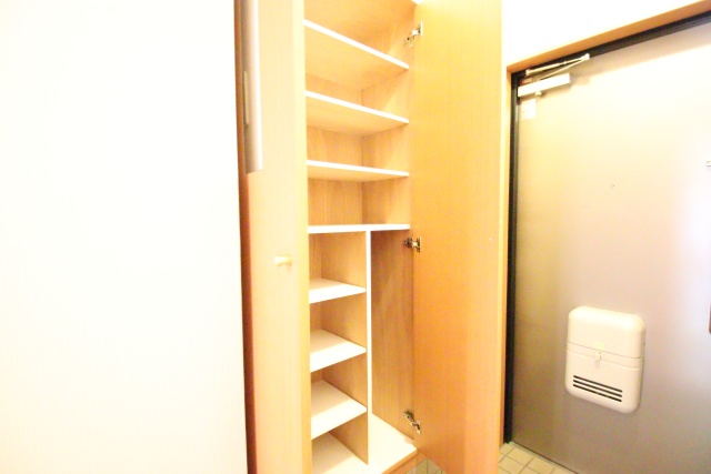 収納　※別室の参考写真の為、現況優先です。