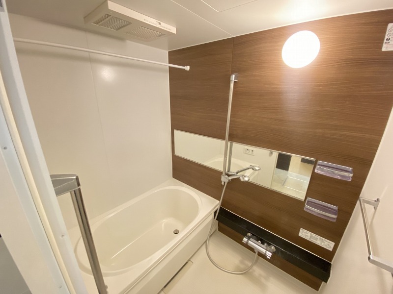 バス・シャワールーム　追い焚き付き！