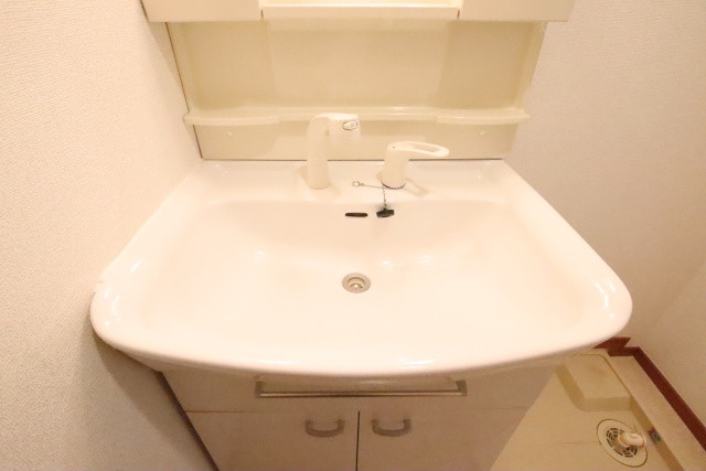 洗面設備　※別室の参考写真の為、現況優先です。