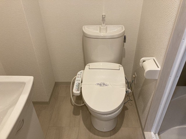 トイレ　同マンション別部屋