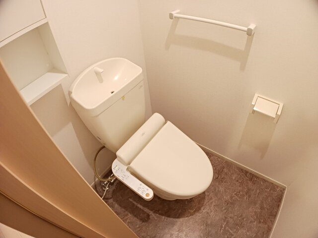 トイレ　シンプルで使いやすいトイレです
