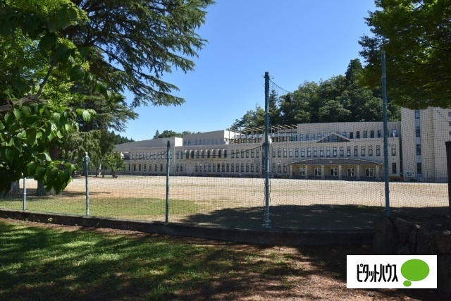 小学校　横手市立横手南小学校（小学校）まで2700m