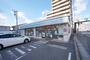 コンビニ　ローソン松山山越一丁目店（コンビニ）まで194m