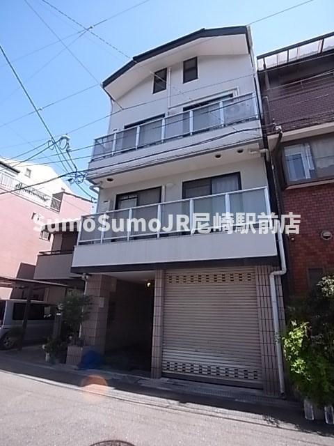 建物外観　落ち着いた雰囲気の外観です