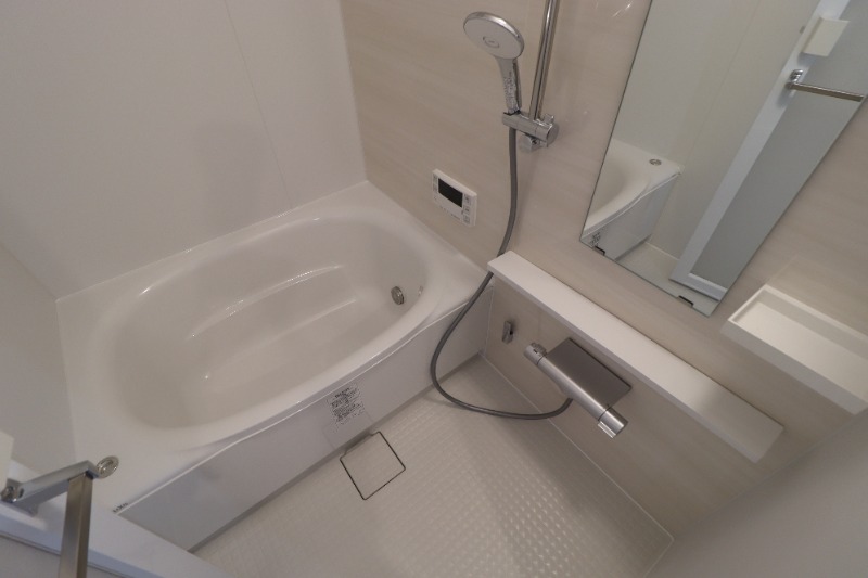 バス・シャワールーム　図面と現状に相違がある場合には現状を優先