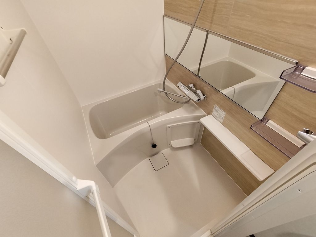 バス・シャワールーム　バス