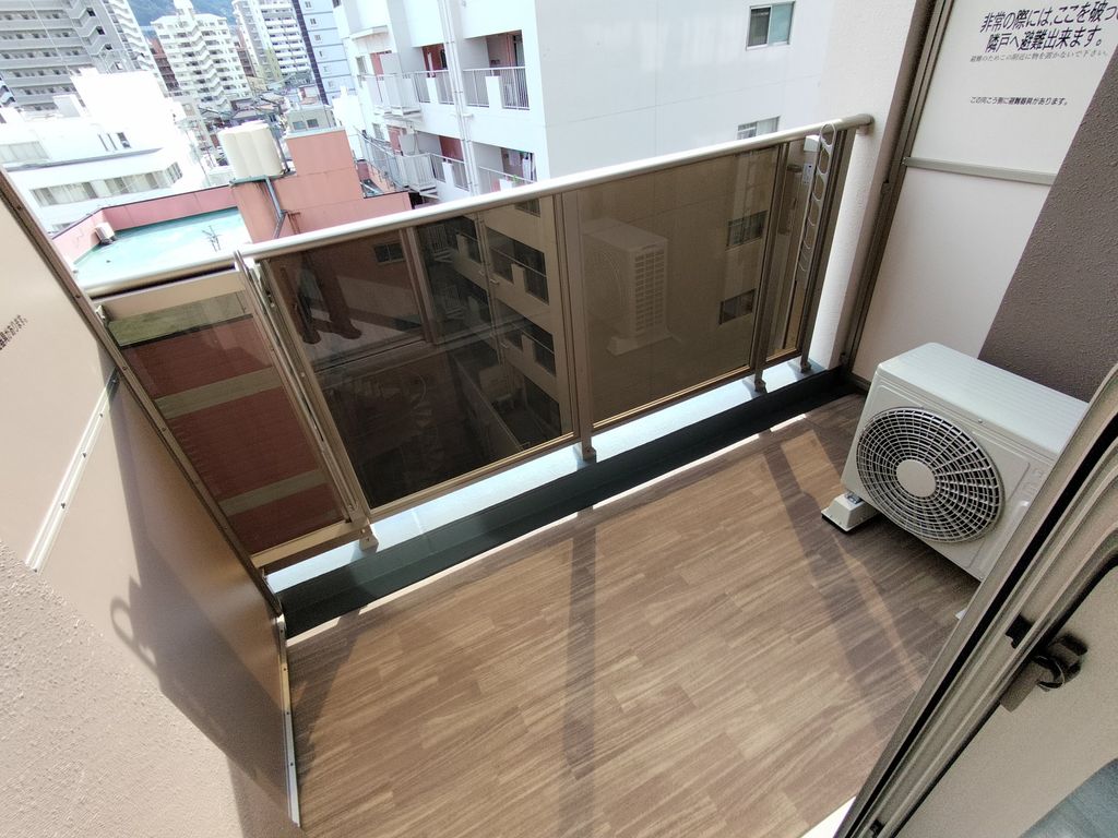 バルコニー　バルコニー