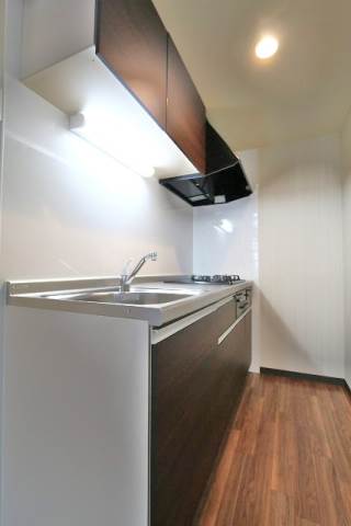 キッチン　3口コンロで料理の腕が上がりそうですね