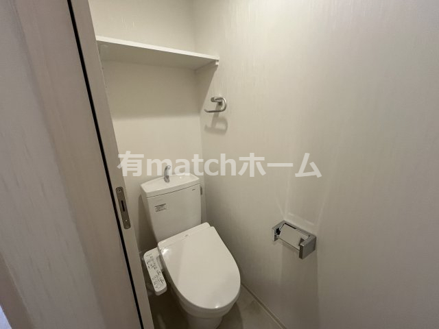 トイレ　(参考)同マンション同間取り他部屋の写真