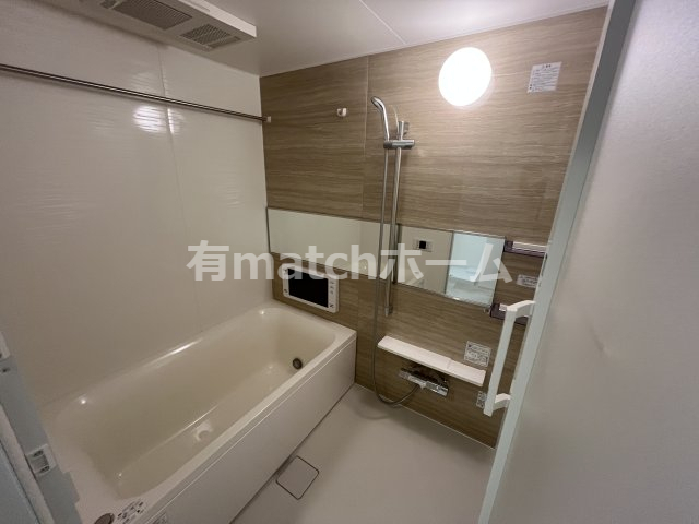 バス・シャワールーム　(参考)同マンション同間取り他部屋の写真