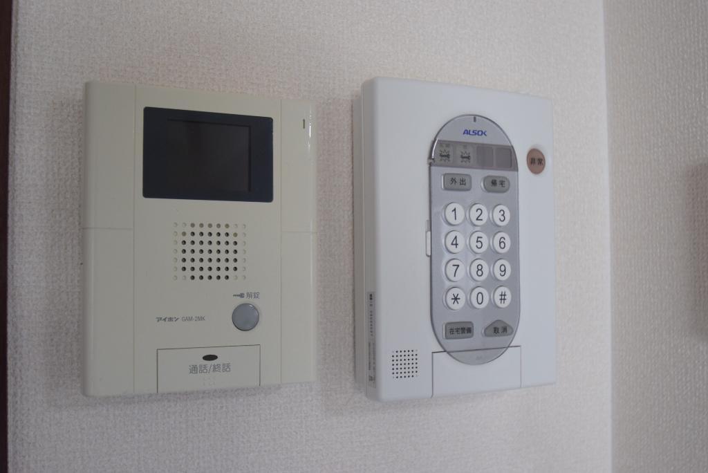 セキュリティ　カメラ付インターホン