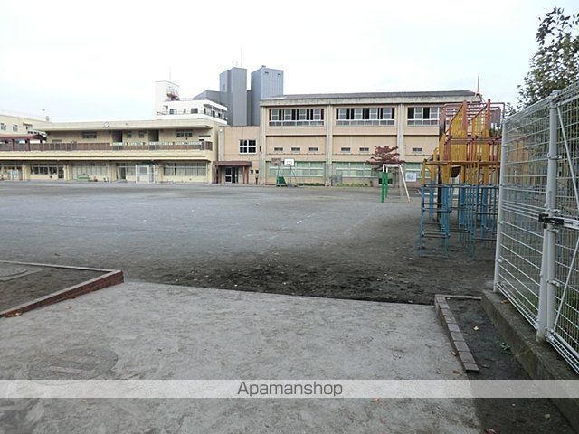 小学校　横浜市立豊岡小学校（小学校）まで294m