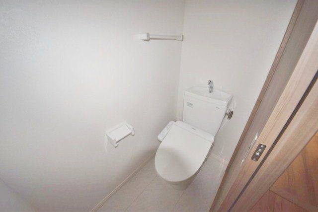 トイレ　★お部屋探しは株式会社タウンハウジング東京まで★