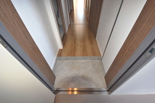 玄関　★お部屋探しは株式会社タウンハウジング東京まで★