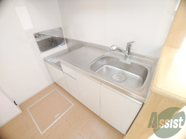 キッチン　清潔感のあるキッチン、料理が楽しみになりますね！