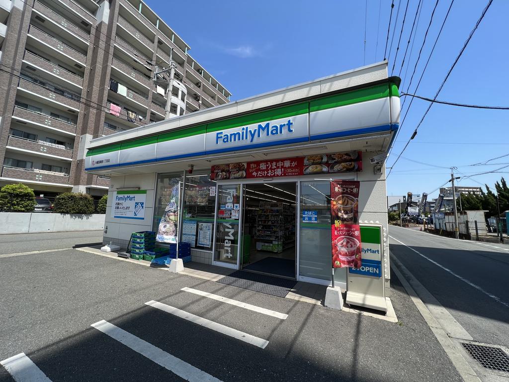 コンビニ　ファミリーマート八幡西陣原1丁目店（コンビニ）まで518m