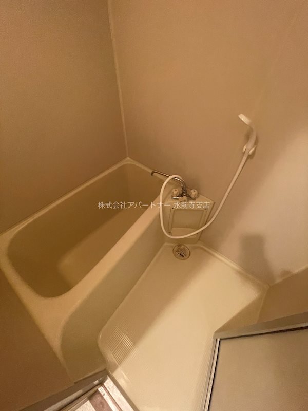 バス・シャワールーム　ゆったりサイズのバスタブ！※イメージ