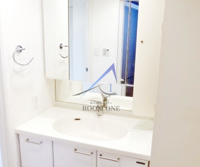 洗面設備　洗面台です。