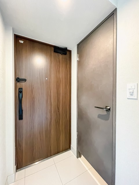玄関　※写真は同タイプ住戸です。