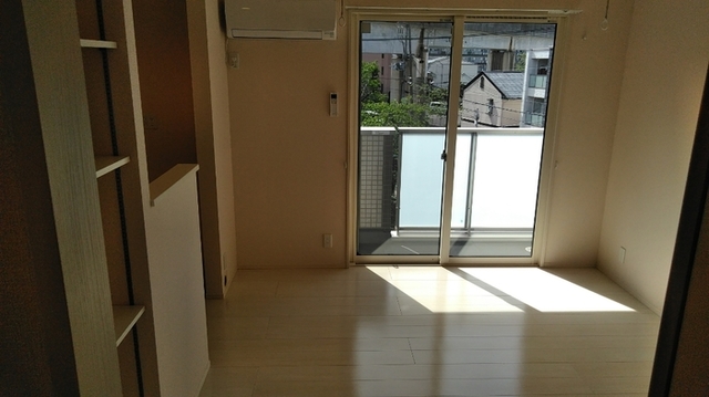 居室・リビング　同仕様