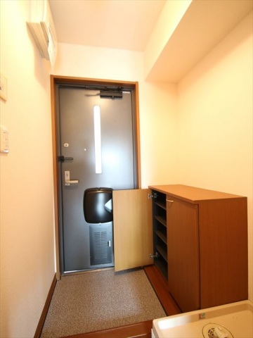 玄関　シューズボックスありますよ♪