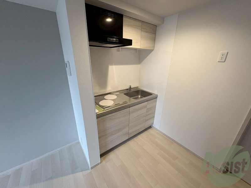 キッチン　キッチンは２口ＩＨコンロが設置されております。