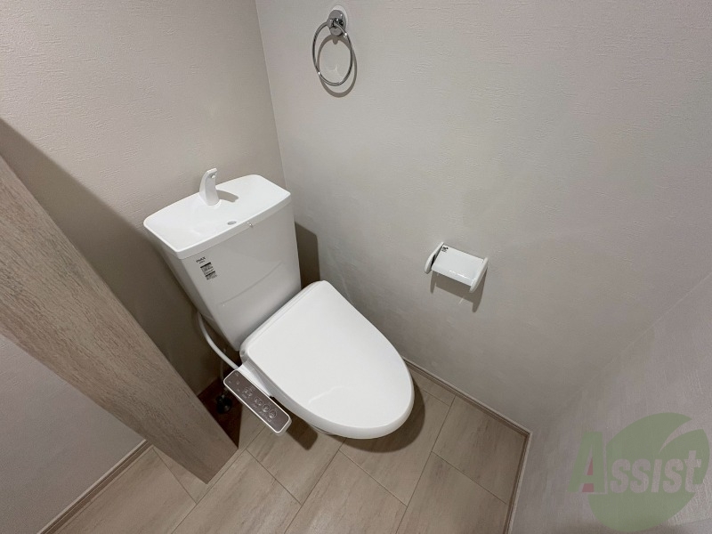 トイレ　ウォシュレット機能付きトイレは嬉しいですね。