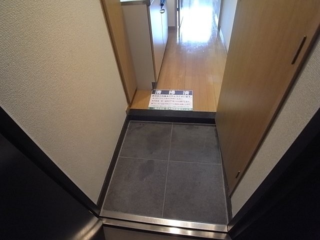 玄関　※同仕様写真含む