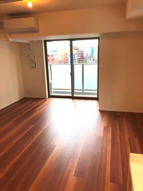 居室・リビング　☆広々としたリビング☆