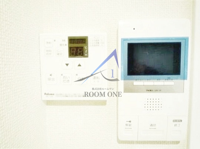 セキュリティ　モニター付きインターホンです。