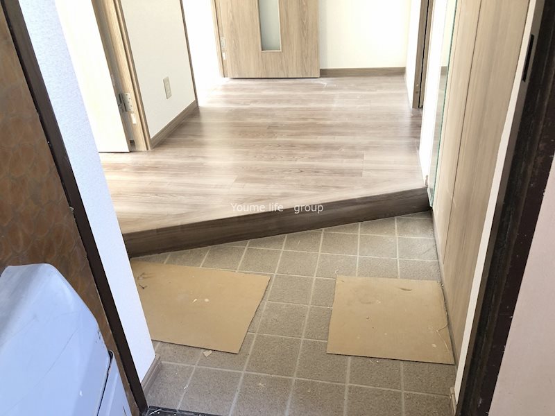 玄関　※同リノベーションの別部屋写真