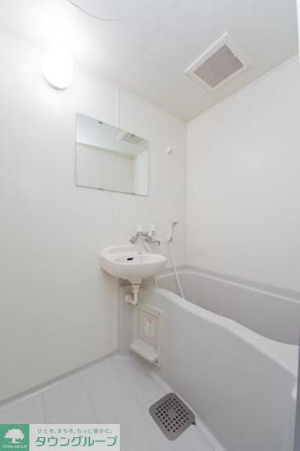 バス・シャワールーム　※写真は同タイプ住戸です。