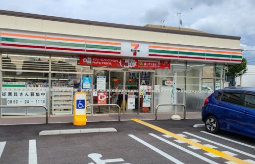 コンビニ　セブンイレブン 米子旗ヶ崎７丁目店（コンビニ）まで194m